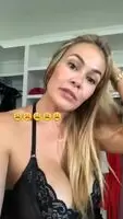 MILF Ava Fiore showing us her ass