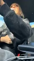 Kendra IG Live flash