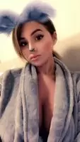 Robe Cleavage