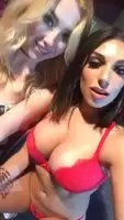 Bimbos Flash Tits