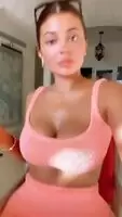 Kylie Jenner Cleavage