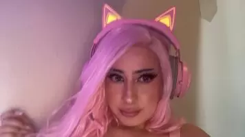 I may seem a little unrecognizable here, but I hope you enjoy the look!