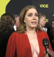 Amy Adams showing off her perfect cleavage