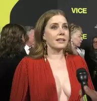 Amy Adams showing off her perfect cleavage