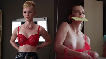 Betty Gilpin and her amazing boobs