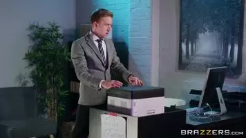 Valentina Ricci & Danny D - Stuck In The Copier
