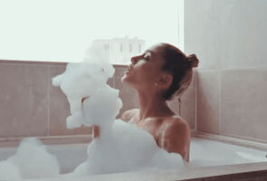 anyone else wish they could join her in the bath?