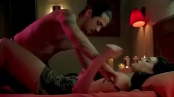 Anne Hathaway's such a good actress her nipples get progressively harder during this scene in 
