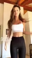 Alexis Ren