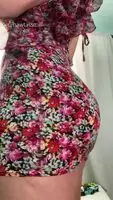 Mom, 38. I love catching college boys checking out my ass