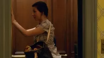 Scarlett Johansson gets her plot flashed in The Nanny Diaries