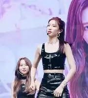 Rocket Punch - Suyun