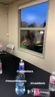 👽