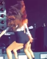 Hailee Steinfeld showing her best asset! Imagine her bouncing on your cock like this <3