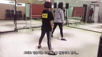 Gfriend - Eunha Stretching