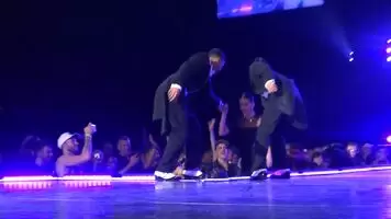 Katy Perry Bending Over To The Camera - Spanked And Kicked By Madonna Unapologetic Bitch