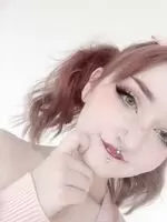 Lemme be your sweet little waifu