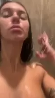 PSA: If your woman waxes and brings that FRESH pussy to bed, you better eat up.