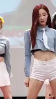 Momoland - Yeonwoo