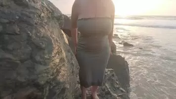 Having some fun on the rocks at Maine beach QLD 🌞 xx 55yo 🇦🇺