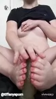 My first footjob gif 😍