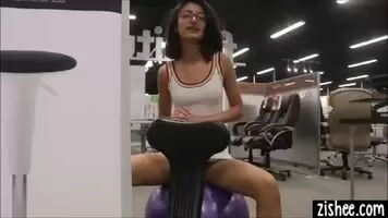 Bounce Boobs r/BoobsMotel