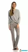Claire modeling some knit pants. X-post /r/clairegerhardstein:)