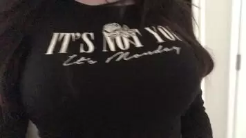 The benefits of not wearing panties 😘