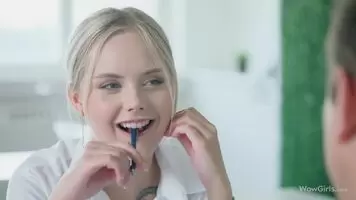 Emily Cutie - Blondes Easy Seduce
