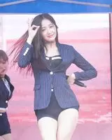 Momoland - Yeonwoo