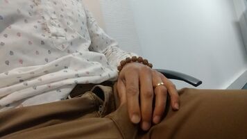 3/3 Daddy is warming up .... I love the be the 1st one in the office early in the morning ... KIK me !