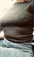Titty drop in the car...pretty sure at least 2 truck drivers saw me 😮
