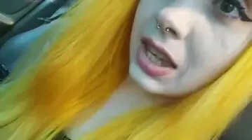 littleelfiies having fun with a stranger