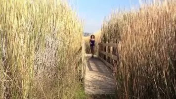 Gotta Love a Busty runner