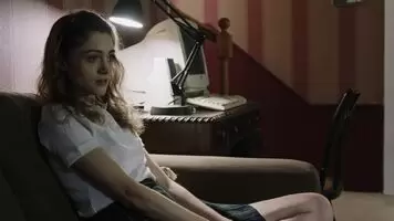 Natalia Dyer Masturbating