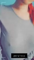 Braless, but doing a good job hiding it 🤫