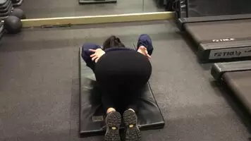 Flashing ass in a public gym!