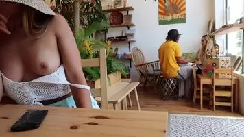 Casual flashing in the cafe