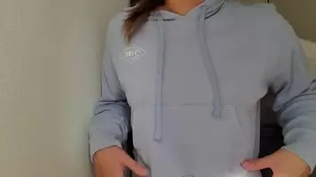 A morning titty drop for you 😜