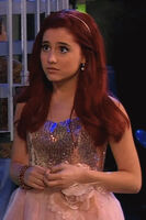 Ariana Grande used to get me so hard when she was on Victorious. Anyone else discover her there?