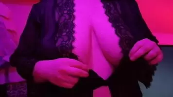 Hope everyone's having a TITillating weekend 😘