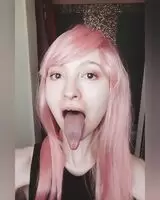 Long tongue!