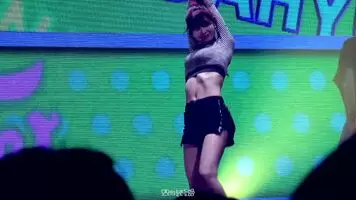 TWICE Momo Likey