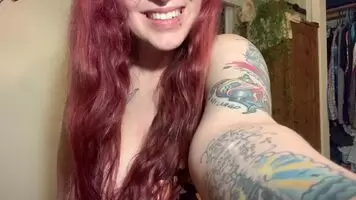 Tits out, it's Friday! 🖤