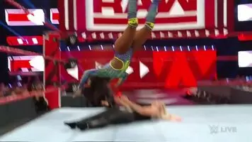 Naomi RAW