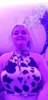 Tiddy and tummy jiggle