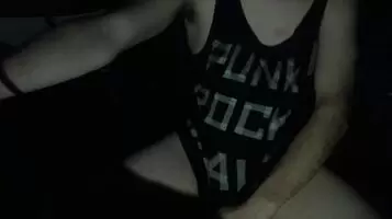 M 24 First Time Poster Rate 1-10 Please. please be honest, nervous and been feeling down so hopefully i get some honest critique (never sent a pic/posted a dic/video before