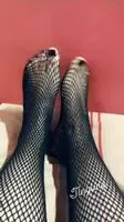 I plainly love how my toes look on fishnets.
