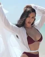 Ana Cheri