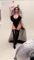 Demi storm